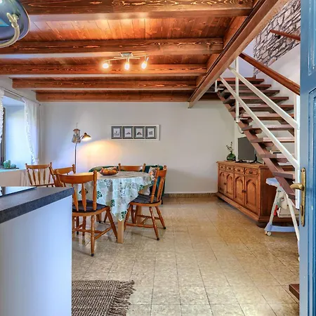 Holiday Nadija - Pul428 By Interhome فودنيان