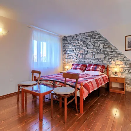 Holiday home Holiday Nadija - Pul428 By Interhome Vodnjan