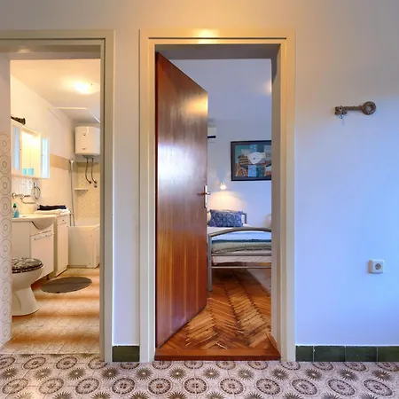 Holiday home Holiday Nadija - Pul428 By Interhome *